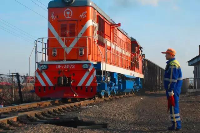 铁路调车员体验视频,当铁路调车员