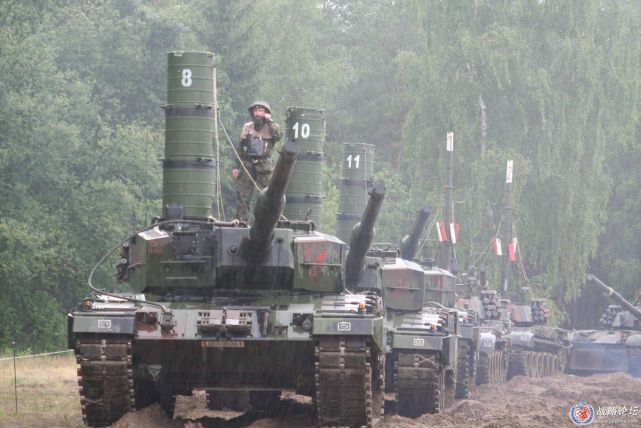 5分钟看懂坦克发展史 (坦克经过三代的发展出现了什么化)