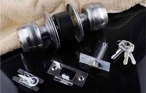 推荐一款实用性门锁,家用最实用的电子门锁