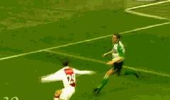 足坛历史第一名场面蝎子摆尾,足坛蝎子摆尾射门伊基塔