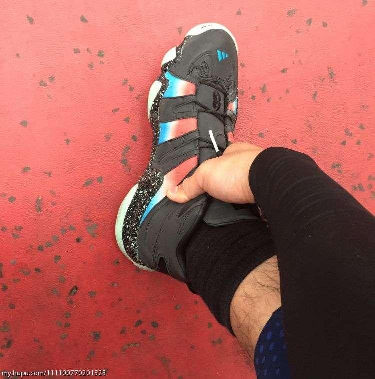 阿迪crazy8测评,adidascrazy8白