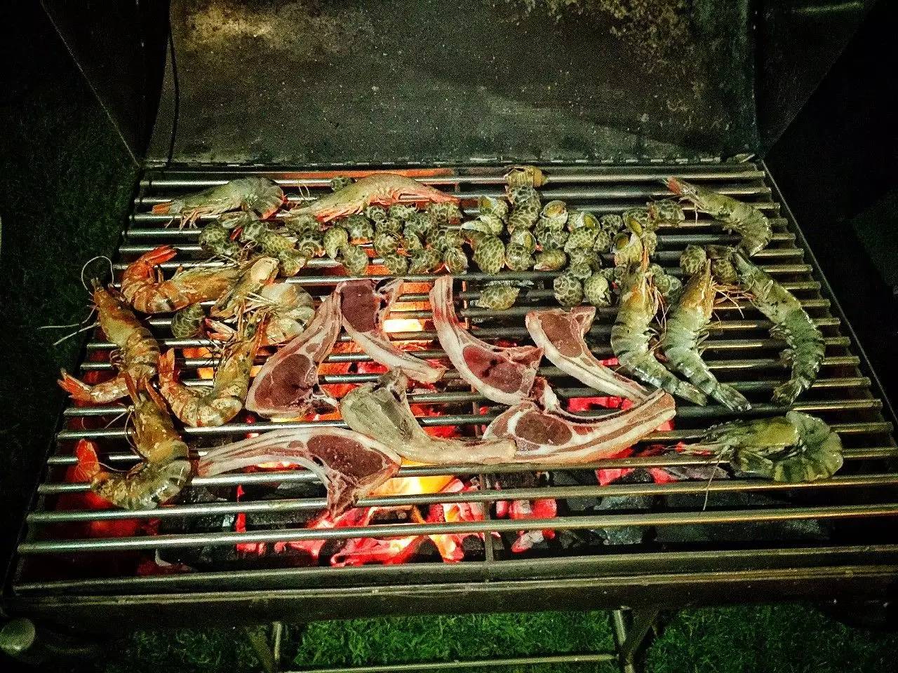 四川帅大叔暴改普吉岛民宿，用时4个月他活出了你最羡慕的样子