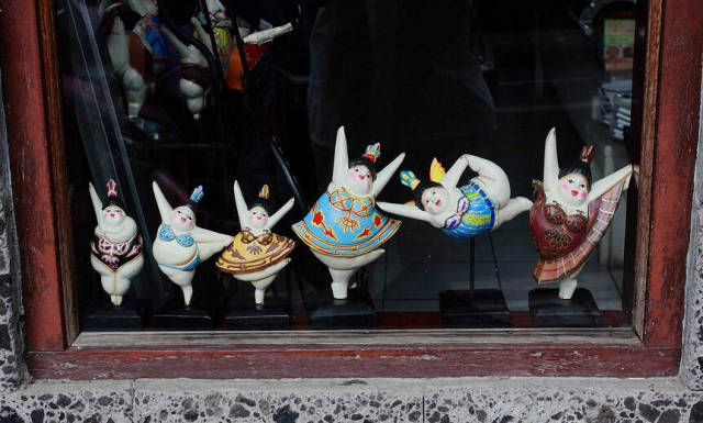 巴厘岛哪些旅游景点值得去旅游 (海岛明珠巴厘岛旅游)