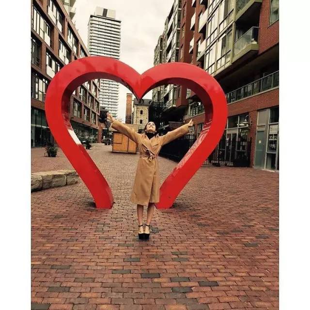 大衣店铺推荐性价比高,买哪种大衣性价比高