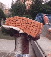 山路大巴不是那么好坐，你们还敢说自己是搬砖的？