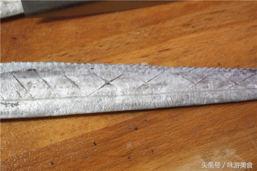 红烧带鱼怎么腌制好吃,红烧带鱼太腥怎么办