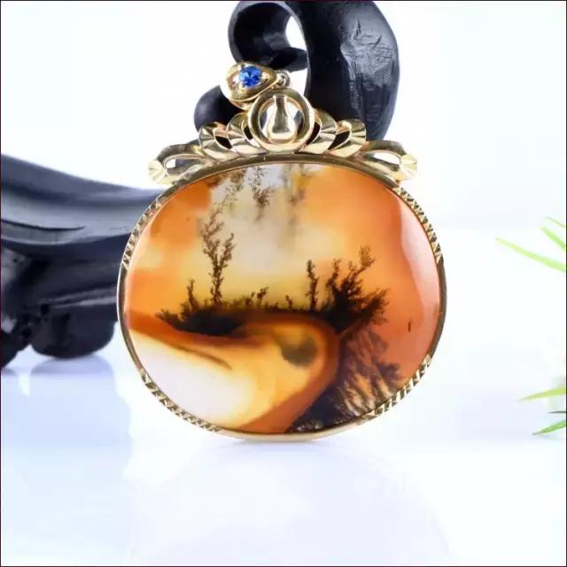 黄龙玉里面的水草花是如何形成的,黄龙玉水草花会越来越透明么