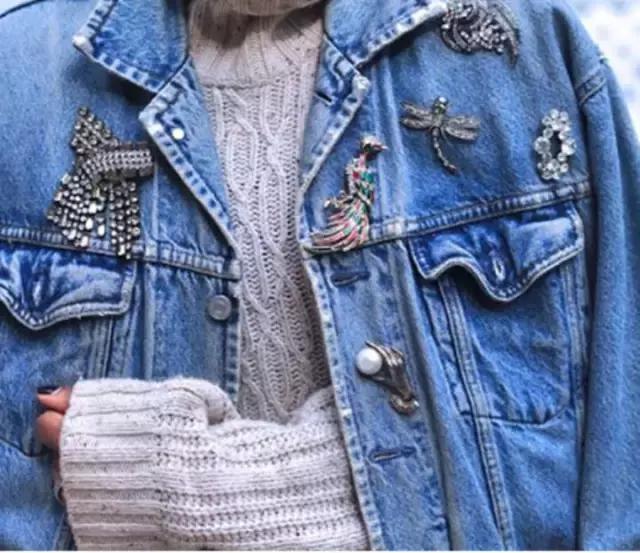 秋冬适合的胸针,胸针让你的冬季日常搭配更优雅