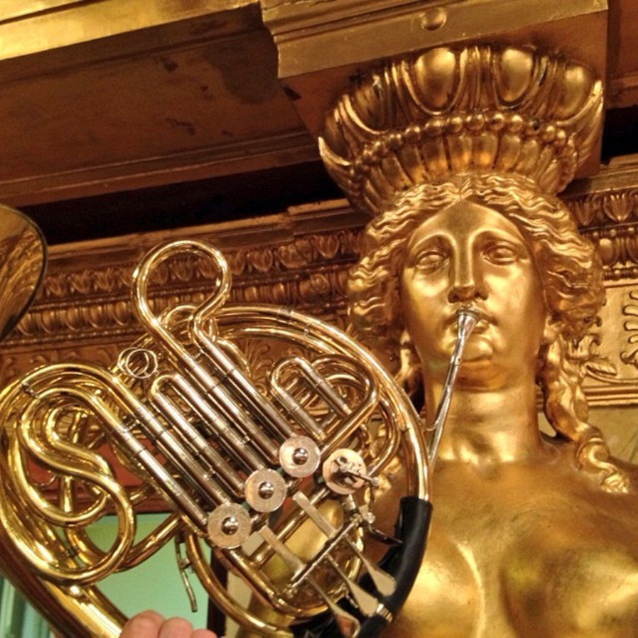 做核磁共振半道跑出来的多吗,做核磁共振途中为什么要推针水