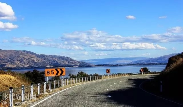 新西兰自驾交通规则最新,在新西兰开车技巧