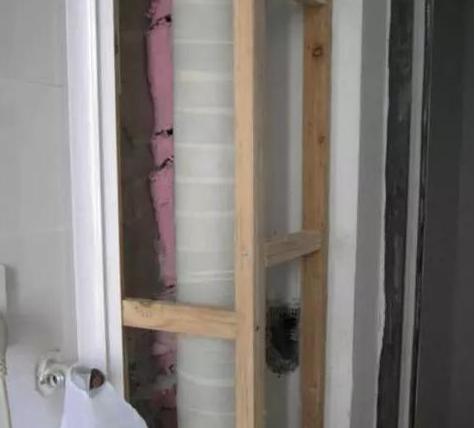 自来水管这样包既美观又方便检修,包地下水管的最佳方法