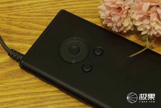 黑科技抬头显示器无线大屏最新款,黑科技多功能投影