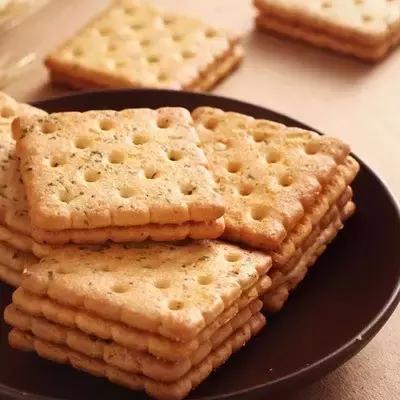 吃不完的饼干怎样做才会很好吃,饼干小技巧简单又好吃