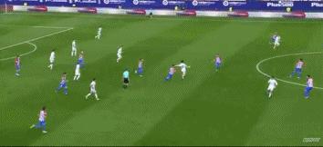 c罗在门前的冲击力,只会吃饼的球员