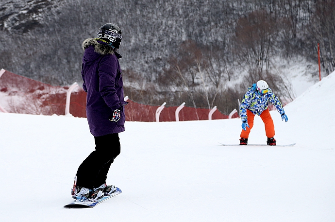 高级赛道单板滑雪全过程,单板滑雪滑雪视频