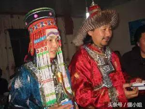 腾格尔结过几次婚,腾格尔被抢当压寨夫人