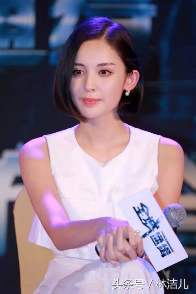 杨幂赵丽颖耳饰,把镜头瞄准自己