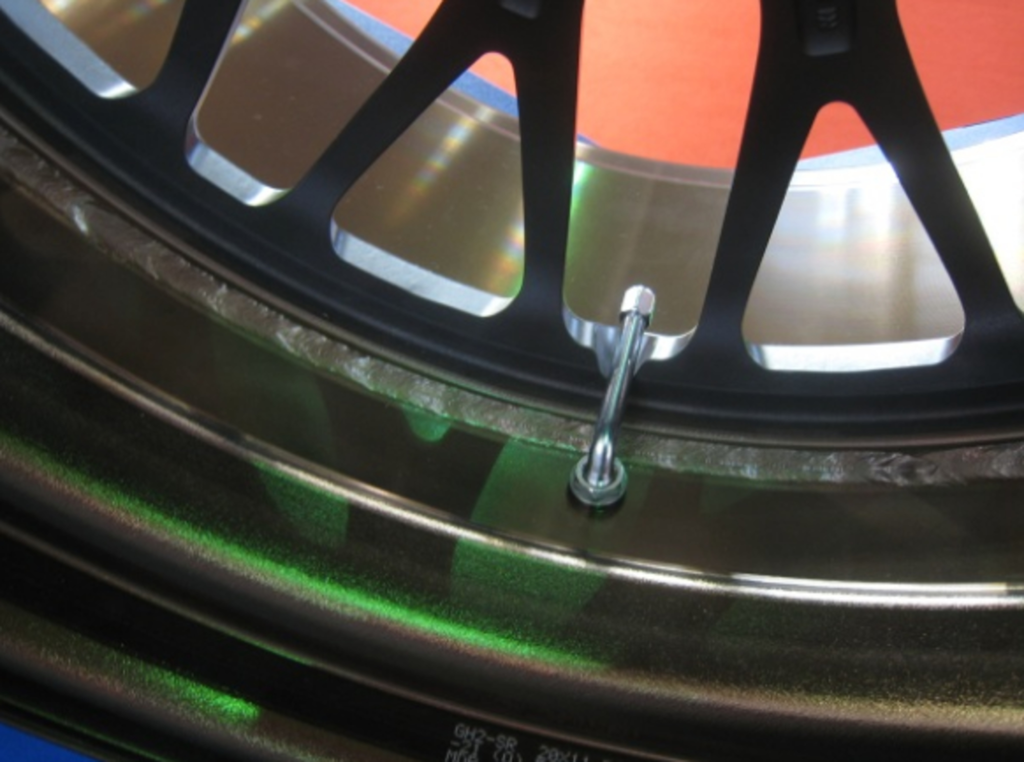 一片式轮毂做两片式轮毂效果,轮毂一片式和两片式