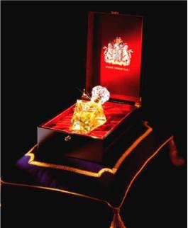 香奈儿化妆品和海蓝之谜哪个好,香奈儿在化妆品的地位