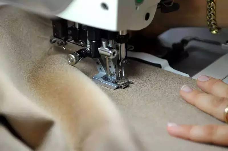 大衣店铺推荐性价比高,买哪种大衣性价比高