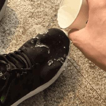 反绒皮的鞋子脏了怎么清洁,小白鞋脏了快速清洁