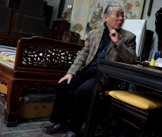 有人拿后海四合院换他这张床