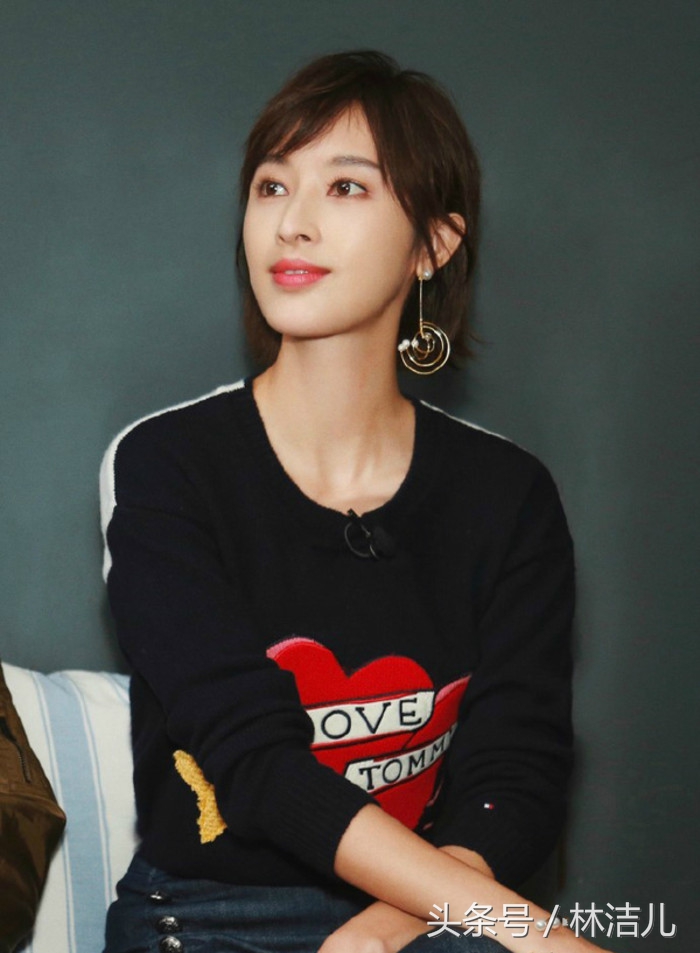 杨幂赵丽颖耳饰,把镜头瞄准自己