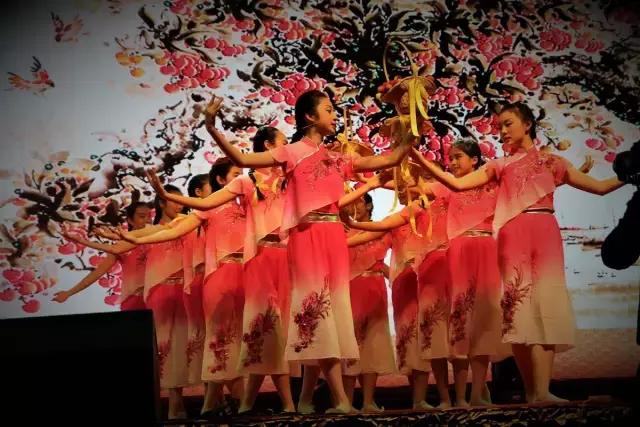 褰㈣薄璁捐澶ц禌瀛︽牎,鑱屾牎褰㈣薄璁捐澶ц禌