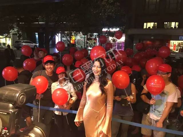 墨市BoxingDay现场:蔻驰5折!兰蔻YSL7折