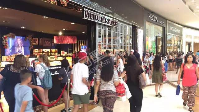 墨市BoxingDay现场:蔻驰5折!兰蔻YSL7折