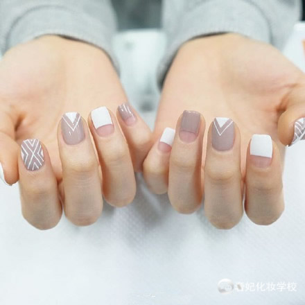 手白的人适合的美甲图片欣赏,手白又好看的女生