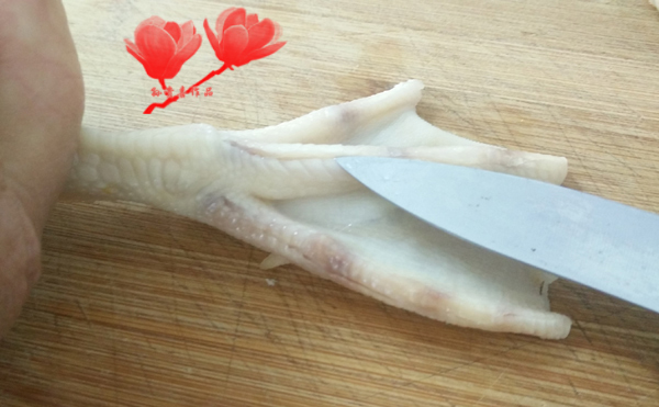 鸭掌和脱骨鸭掌,鸭掌脱骨的技巧