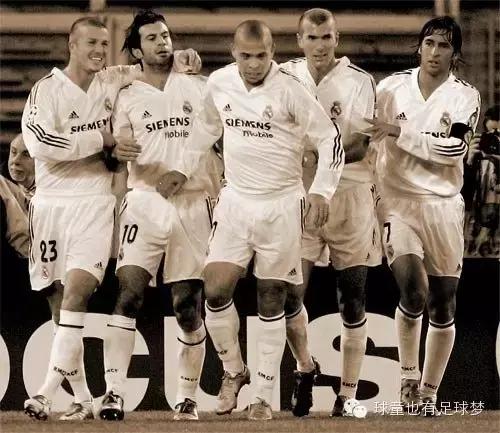 写给踢足球孩子的话,写给踢足球的男生的文案