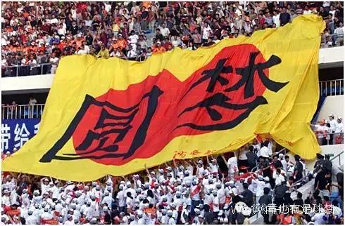 写给踢足球孩子的话,写给踢足球的男生的文案