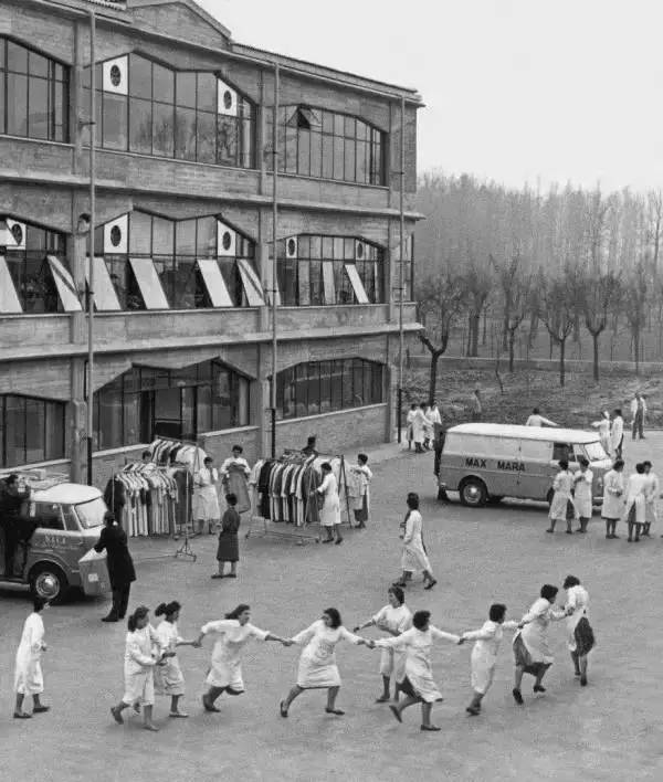 大衣店铺推荐性价比高,买哪种大衣性价比高