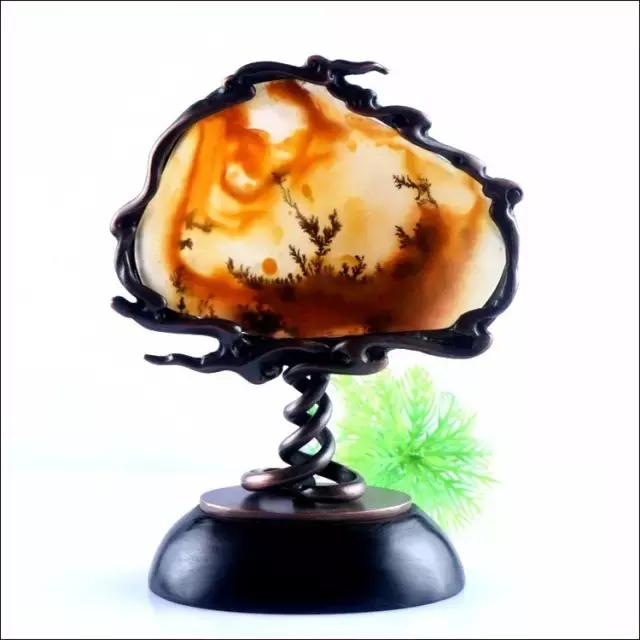 黄龙玉里面的水草花是如何形成的,黄龙玉水草花会越来越透明么