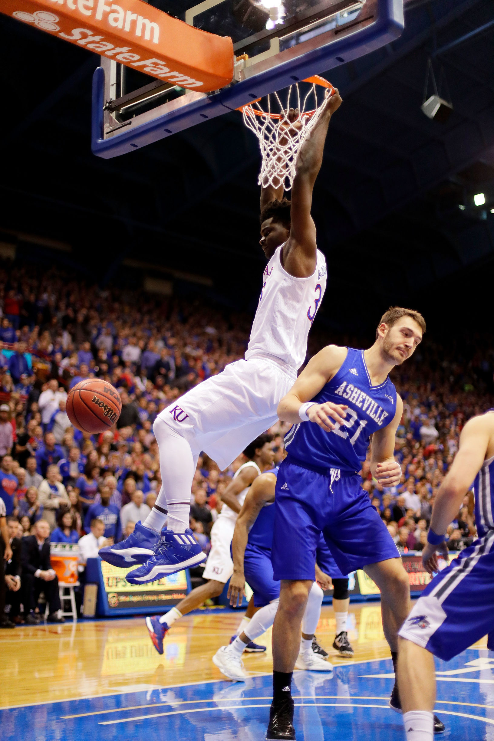 ncaa堪萨斯洲立大学,ncaa堪萨斯大学夺过几次冠军