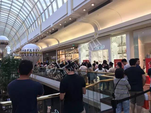 墨市BoxingDay现场:蔻驰5折!兰蔻YSL7折