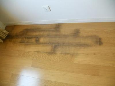 地板受潮怎么快速烘干,地板受潮怎么修复