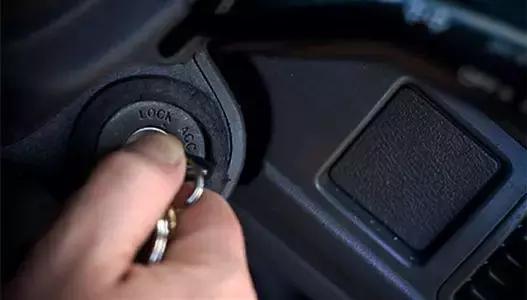 冬天蓄电池亏电如何恢复,防蓄电池亏电要启动几分钟