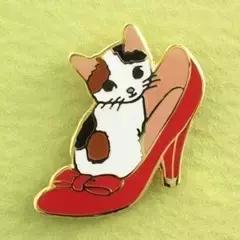 秋冬适合的胸针,胸针让你的冬季日常搭配更优雅