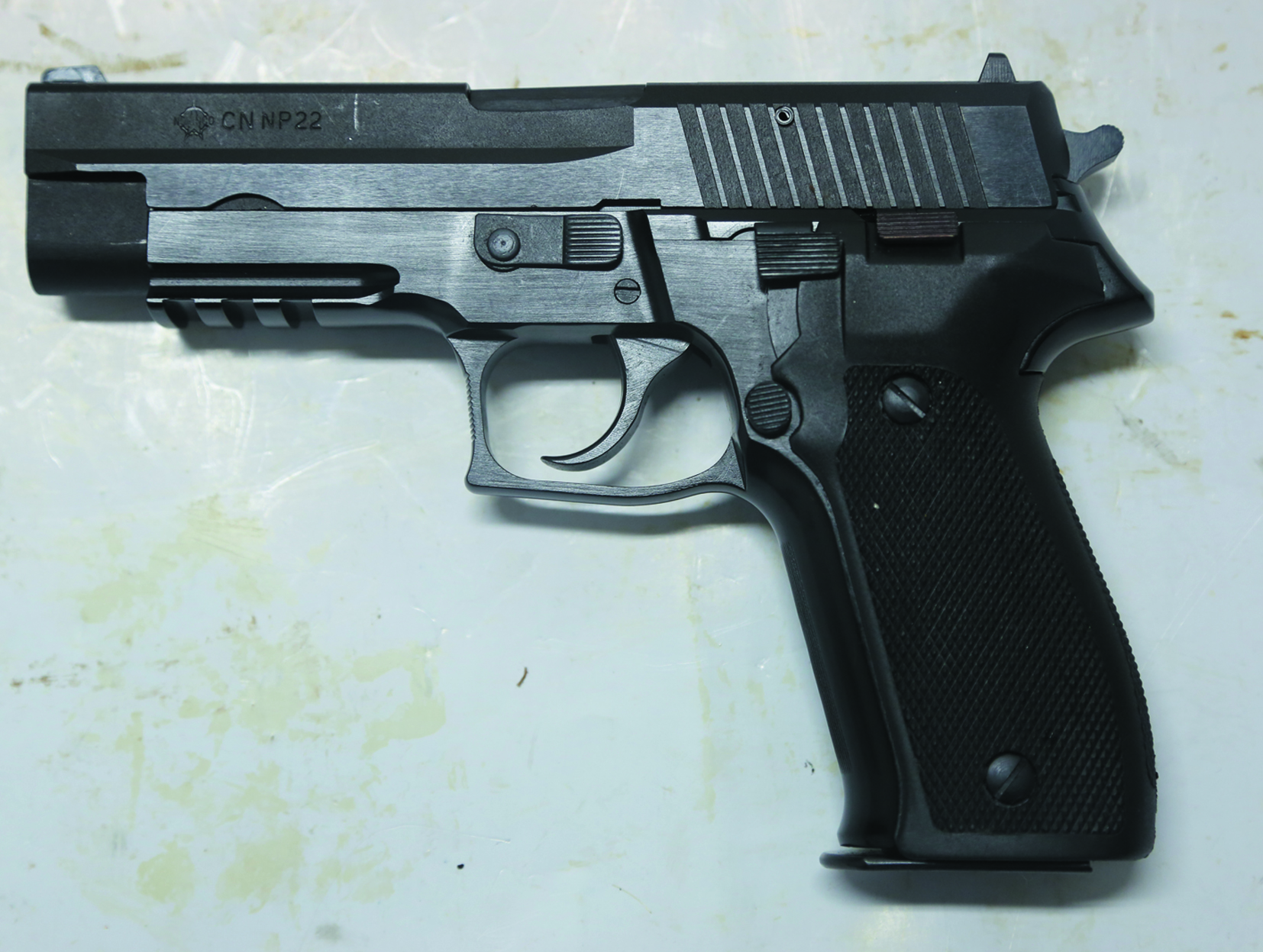 np22好用吗,np22和92f哪个更好