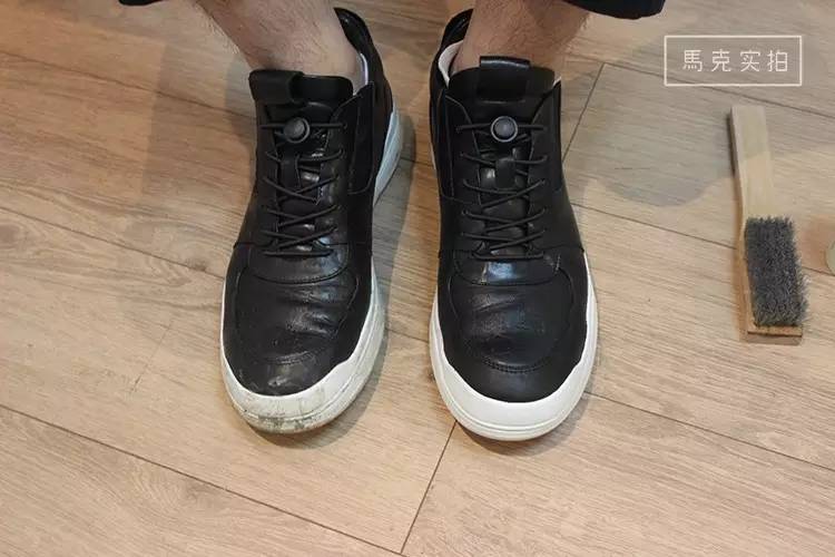 反绒皮的鞋子脏了怎么清洁,小白鞋脏了快速清洁