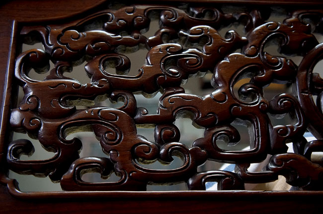 有人拿后海四合院换他这张床