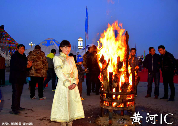 閮藉叞钂欏彜鏃忎妇琛岀キ鐏妭,钂欏彜鏃忓悓鑳炵殑姘戜織椋庢儏