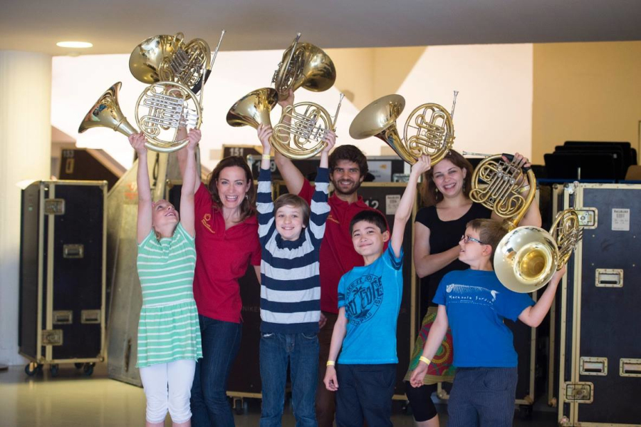 做核磁共振半道跑出来的多吗,做核磁共振途中为什么要推针水