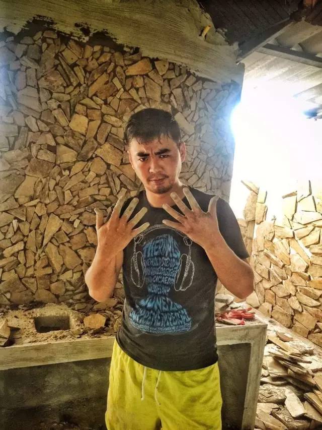 四川帅大叔暴改普吉岛民宿，用时4个月他活出了你最羡慕的样子