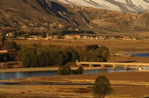 闃冲厜娴翠竴鏃ユ父鏀荤暐,闃冲厜娴翠竴鏃ユ父