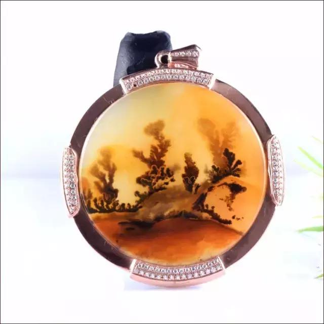 黄龙玉里面的水草花是如何形成的,黄龙玉水草花会越来越透明么