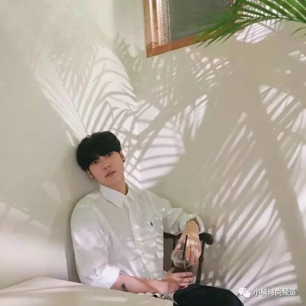 韩国肌肉男模日常穿搭 (韩国男模穿衣风格)